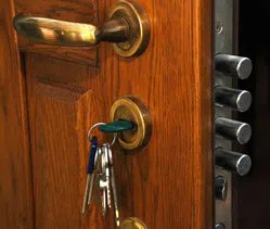 Dayton Galaxy Locksmith Dayton, OH 937-835-2013 - 10a-Lock-Change